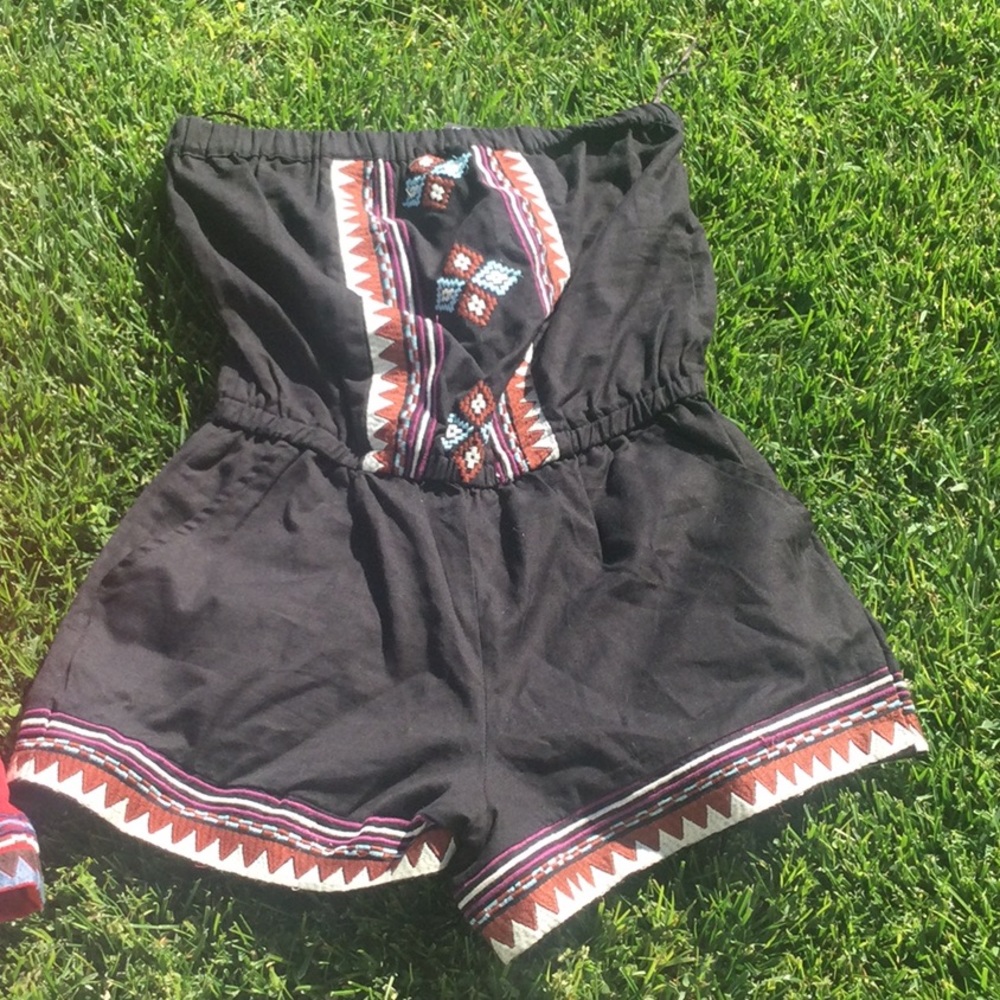 BOGO: Angie Romper, Size M - Picture 4 of 10